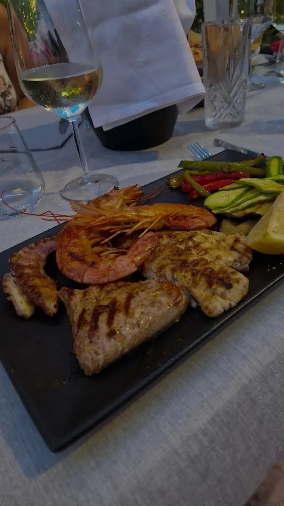 Yelyzaveta Markova_Acqua e Sale Bistrot Creativo _Celle Ligure_review