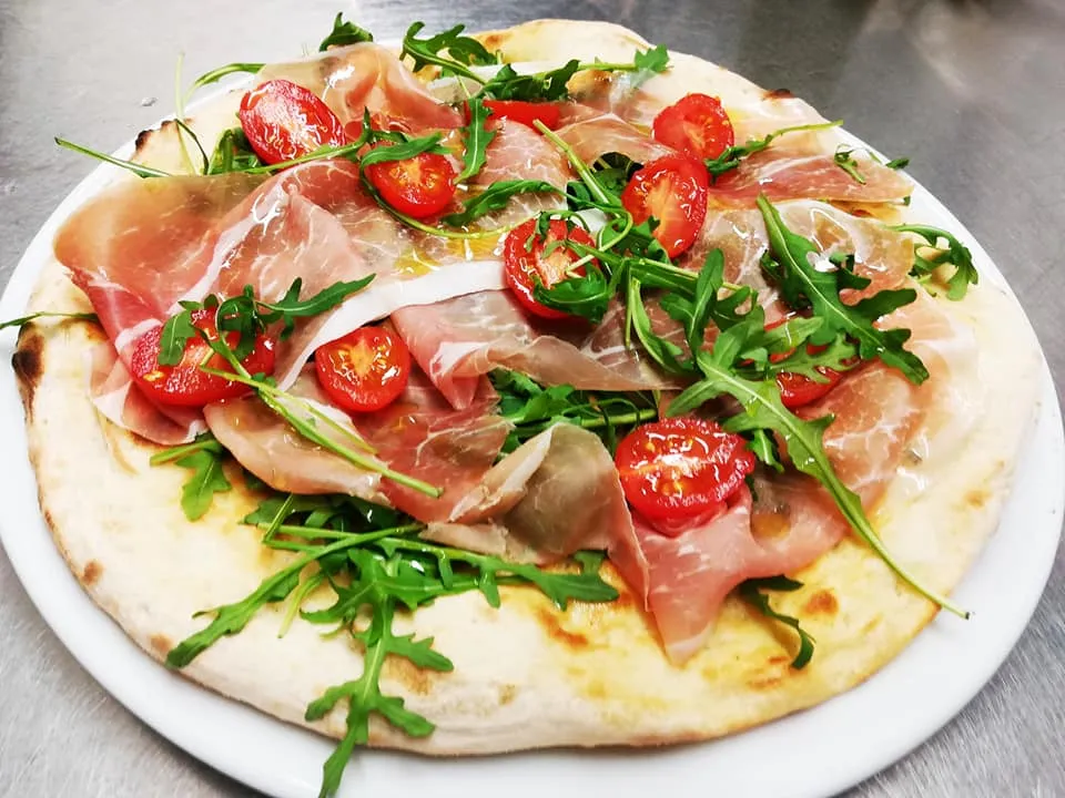 Ristorante Pizzeria Mille Volte_Celle Ligure_slider_image_2