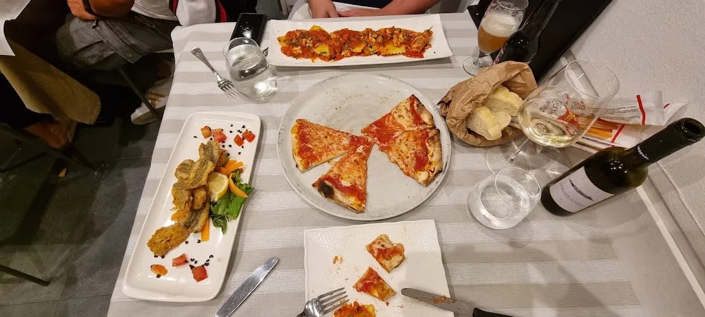 Pinar Tekin_27 Food & Drinks_Celle Ligure_review