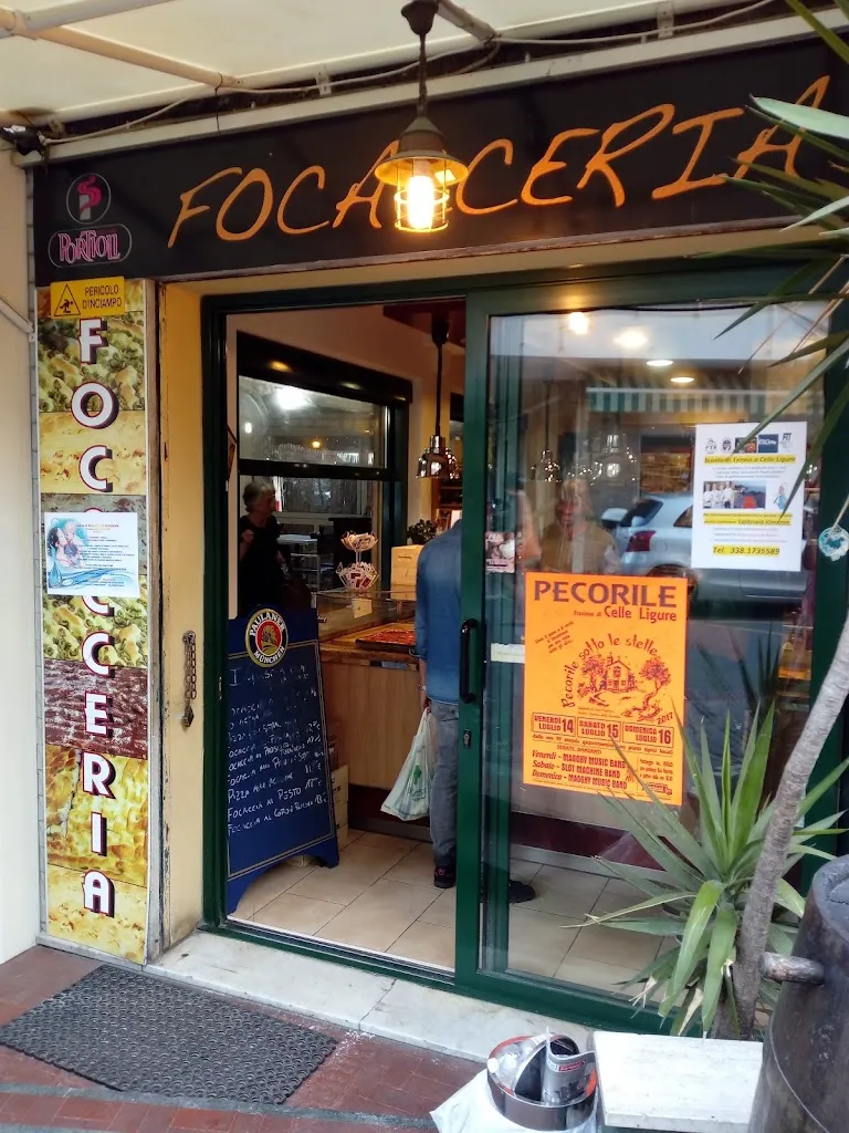 Bar Focacceria I Giascia restaurant in Celle Ligure