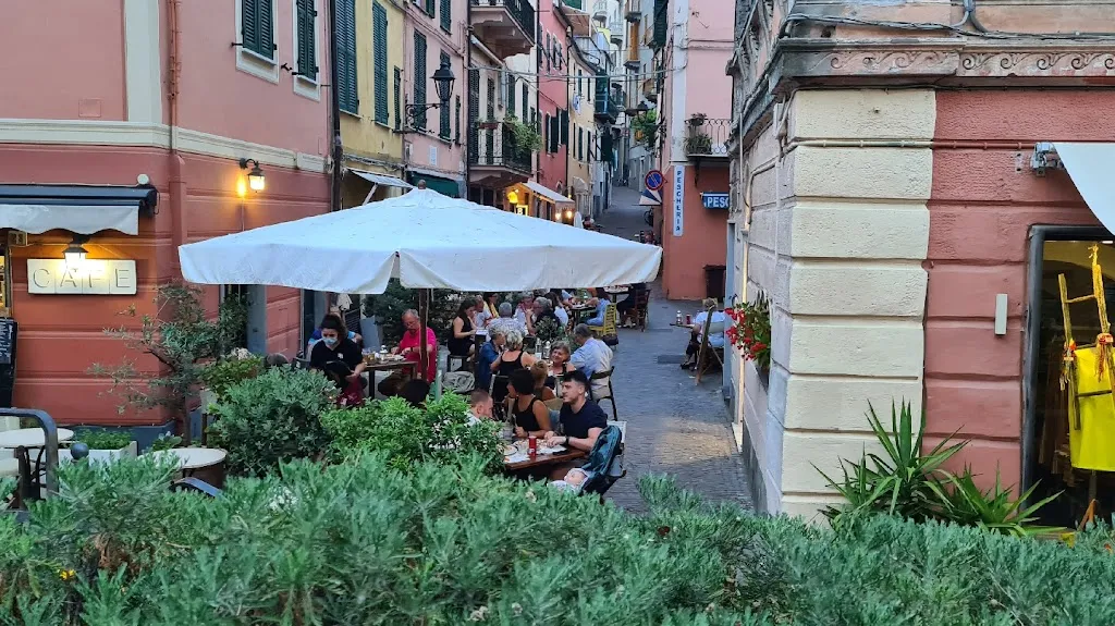 Pizzeria Basso Sera_Celle Ligure_slider_image_3