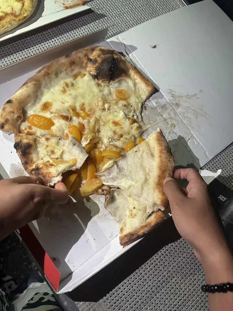 Nabila Matubbar_La Isla_Celle Ligure_review