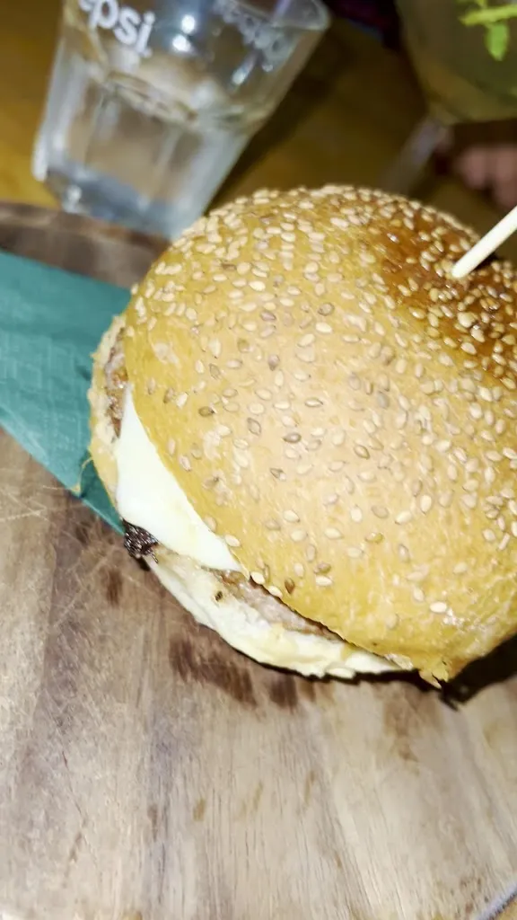 Elisa Pretti_La Ghironda beer & grill_Celle Ligure_review