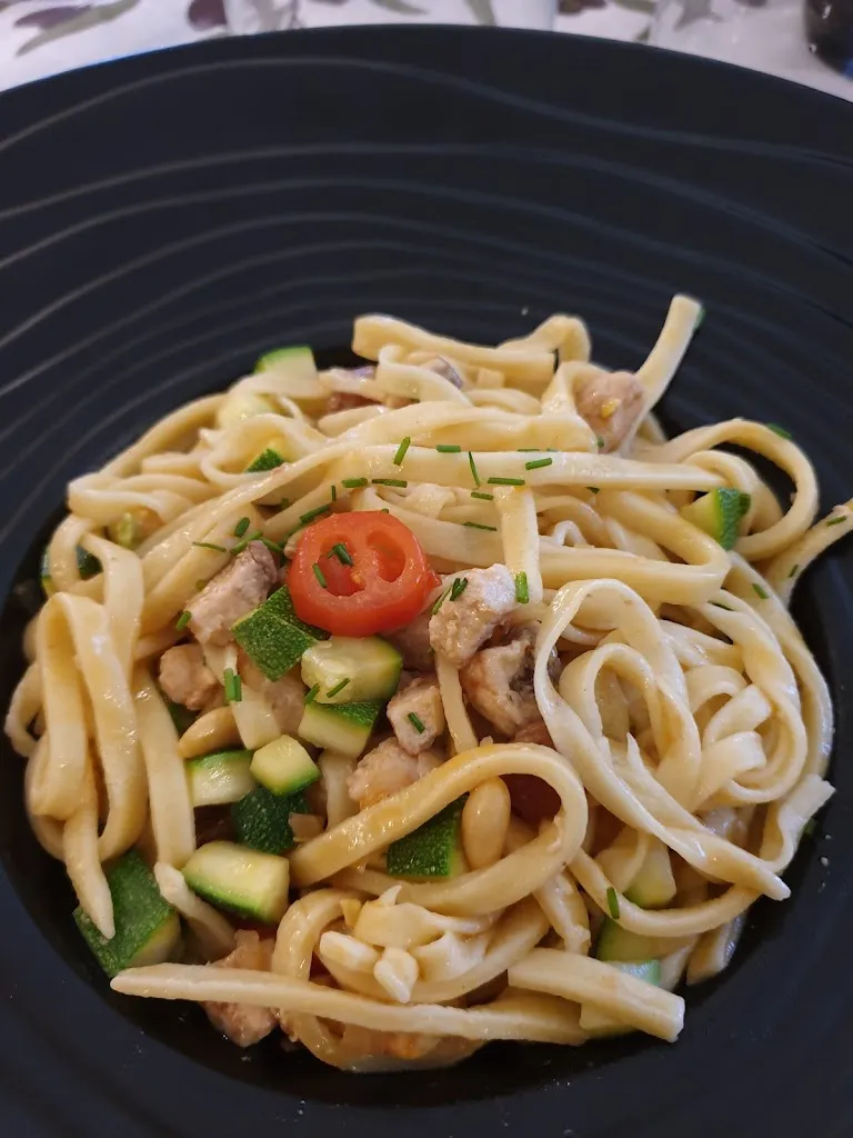 wolf's den da vittorio_Cipressa_slider_image_3