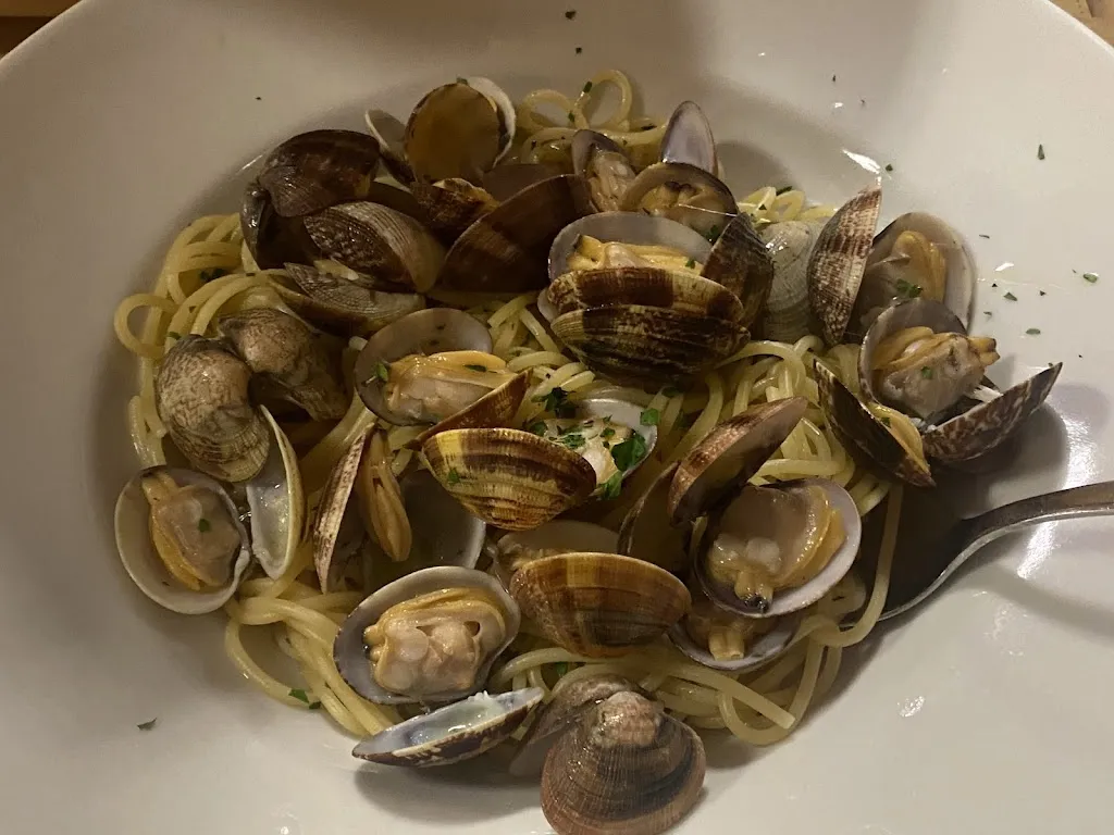 Assia Amal Bada_La Terrazza di Cisano_Cisano_review