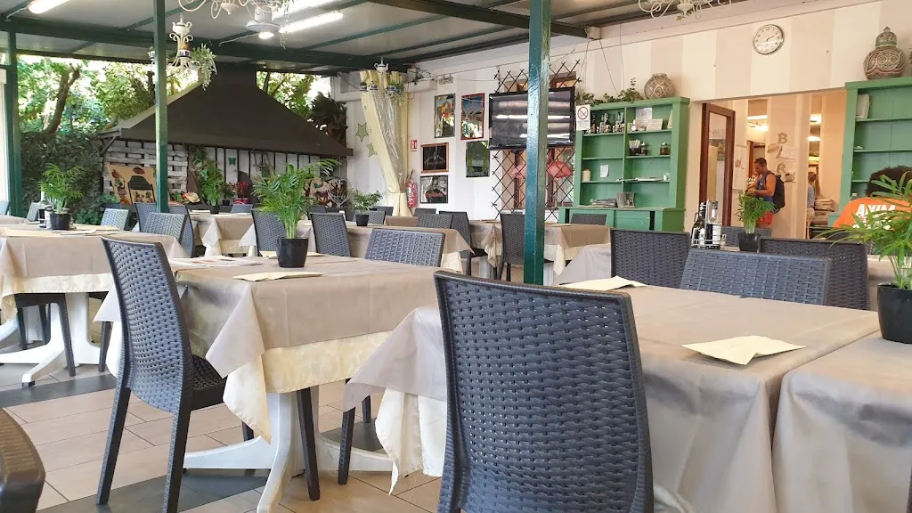 Ristorante Pizzeria Cisano_Cisano_slider_image_1