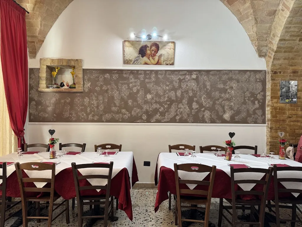 Ristorante Pizzeria Tunnel_Campli_slider_image_3