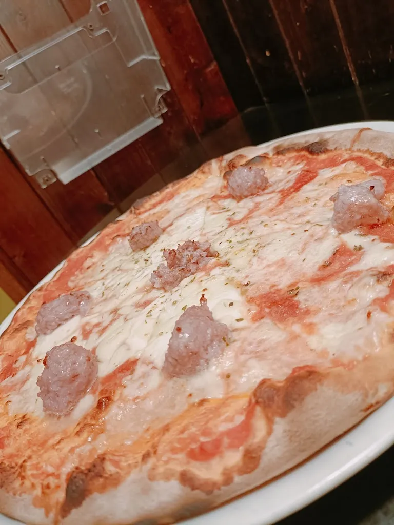 Pizzeria D'Asporto Antico Borgo_Cogorno_slider_image_3