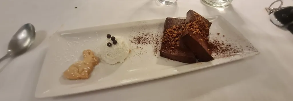 Salvo Leonardi_Ristorante Lorenzina Mare_Costarainera_review