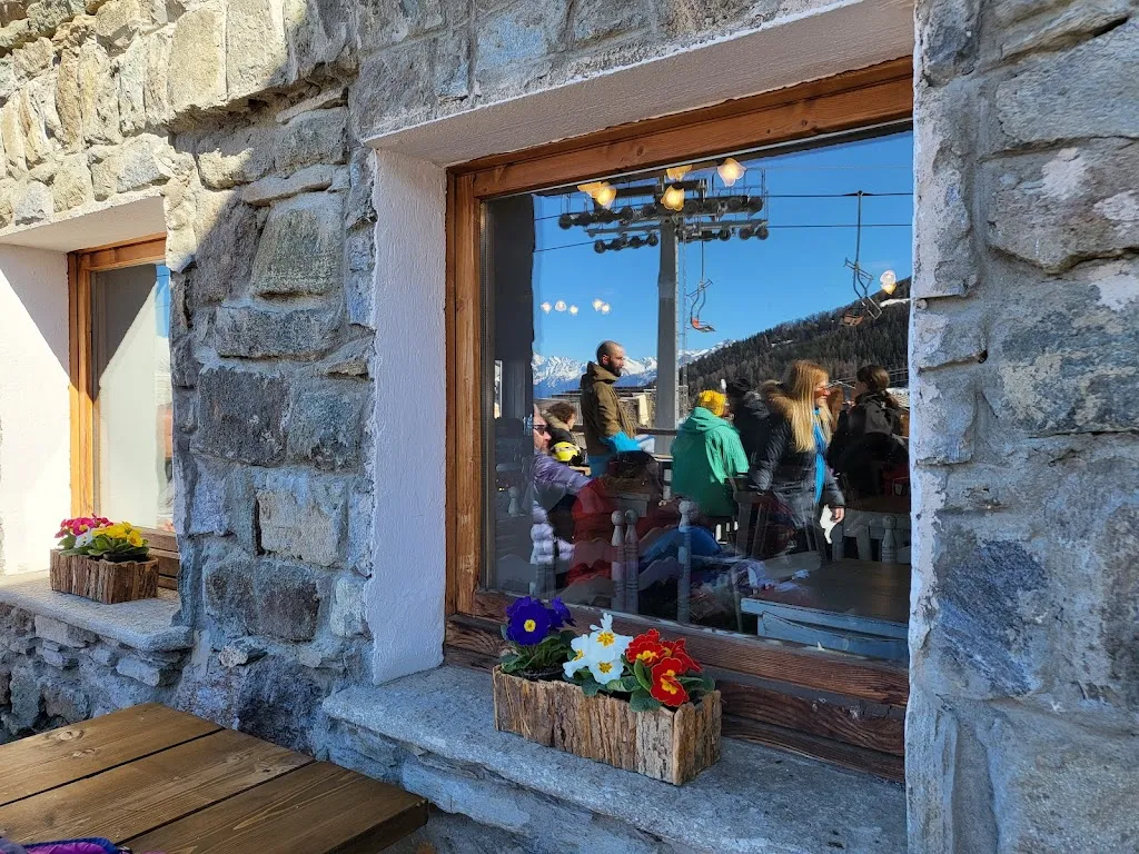 Chalet du Soleil restaurant in Gressan