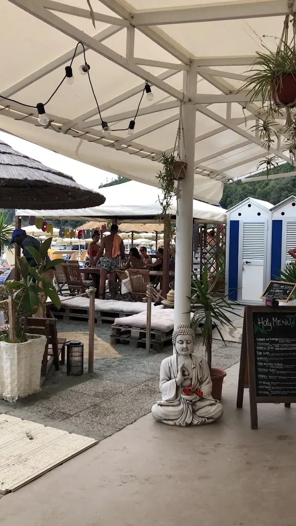 Holy Beach_Cogoleto_slider_image_2