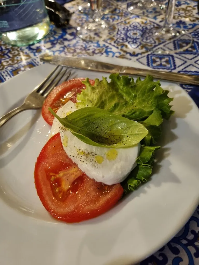 Magnus Karlsson_Spaghetteria Macaroni_Diano Marina_review