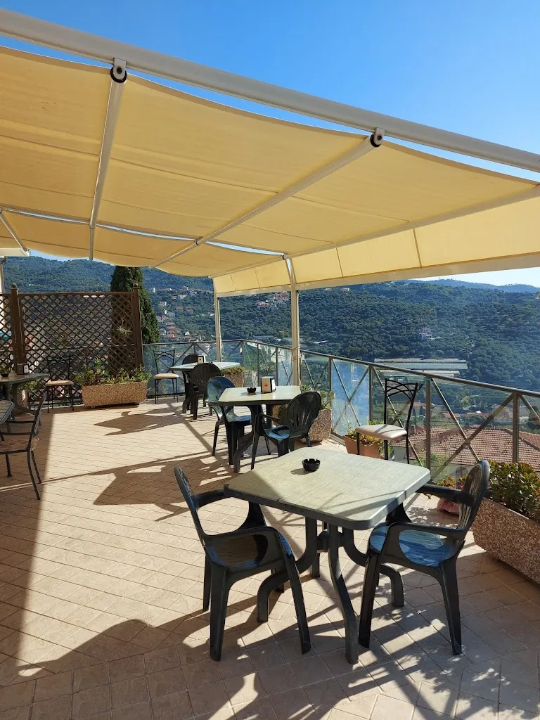 S. E._Caffe Del Borgo_Diano Castello_review