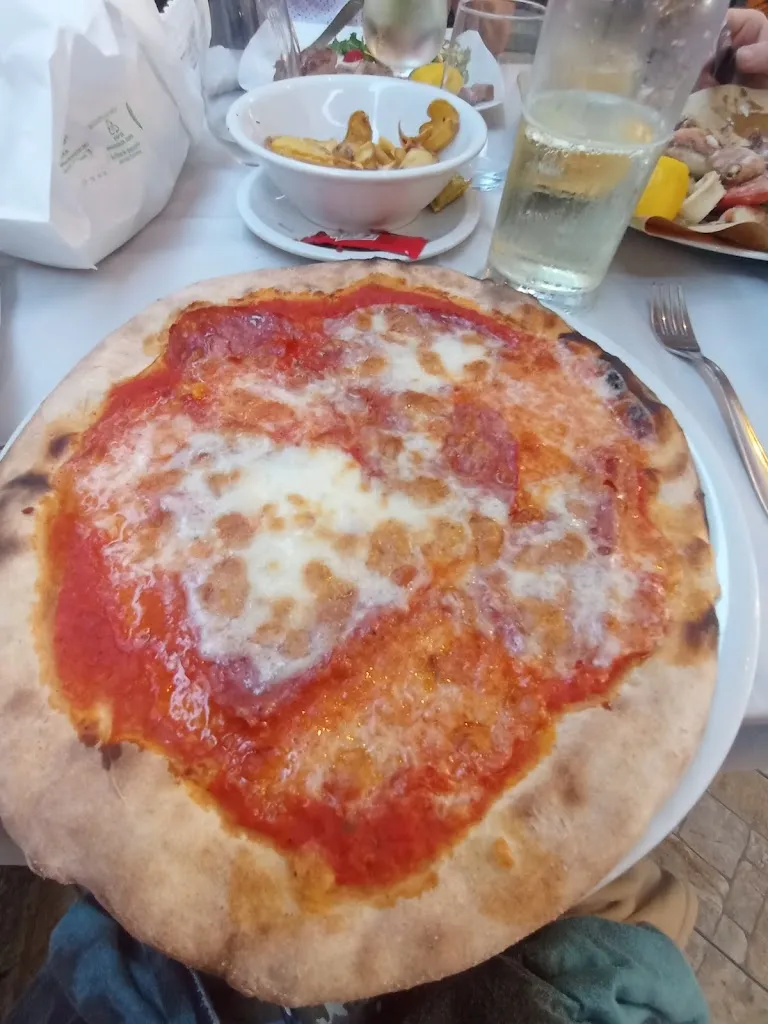 DOMCZY_Pizzeria Ristorante Il Pozzo Dei Desideri_Diano Castello_recensione