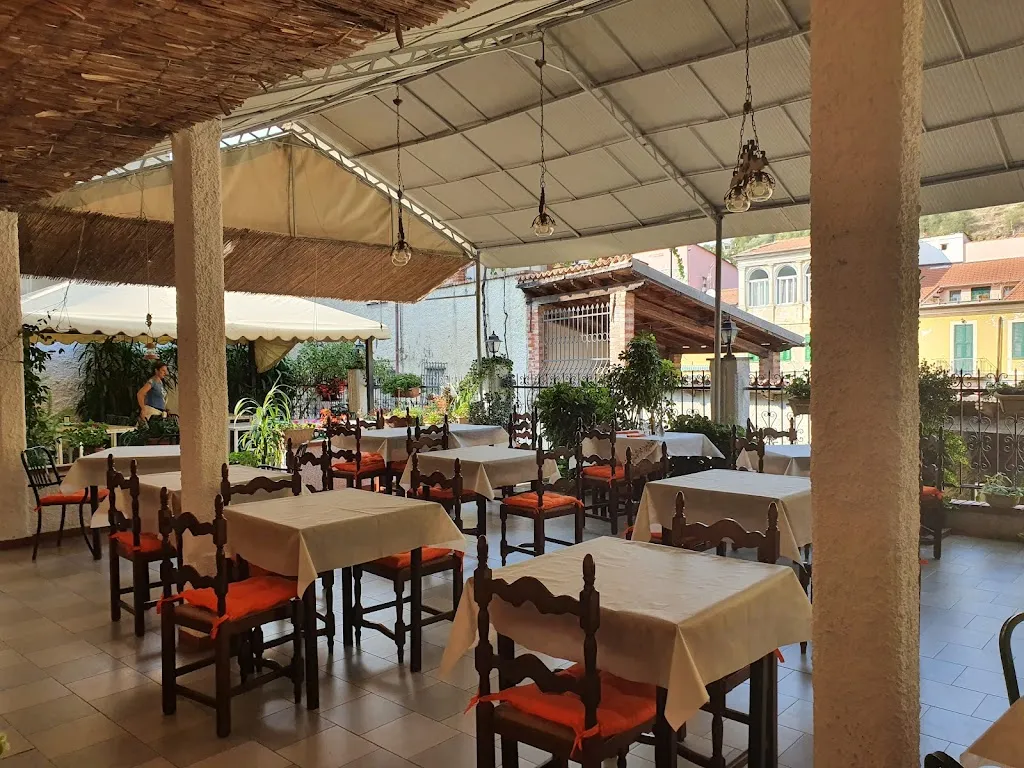 Osteria Tunù  restaurant in Dolcedo