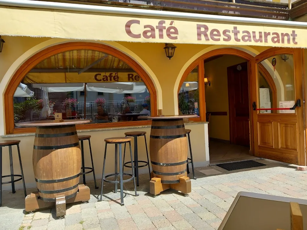 Café Restaurant Des Alpes es Alpes ristorante a Issime