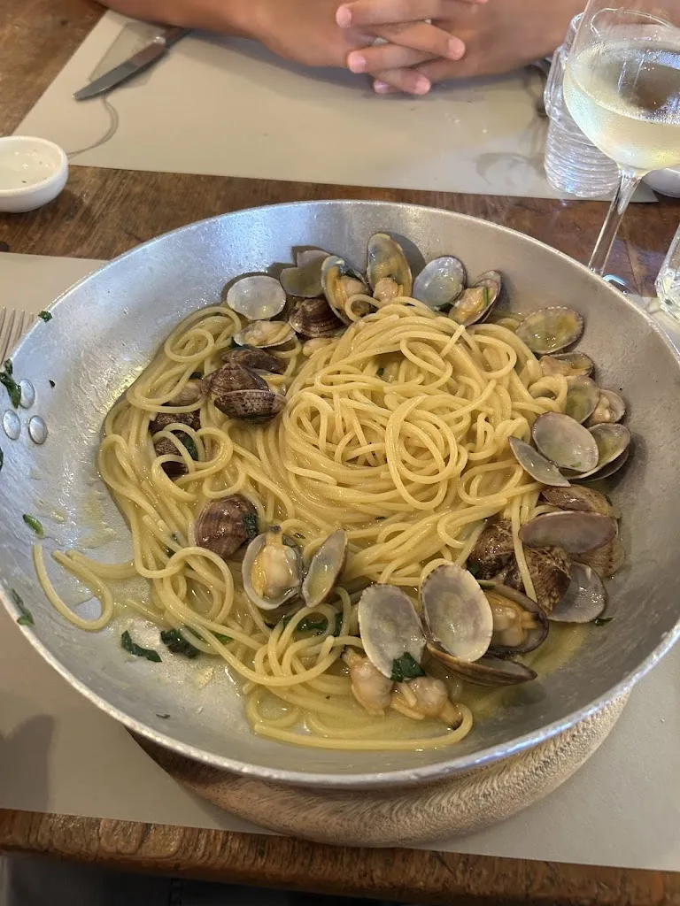 Christian Jiru_CASAeBOTTEGA_Dolceacqua_review