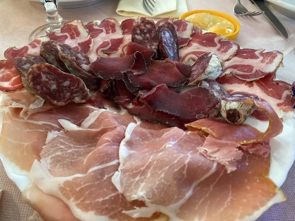 Trattoria Omens_Issime_slider_image_3