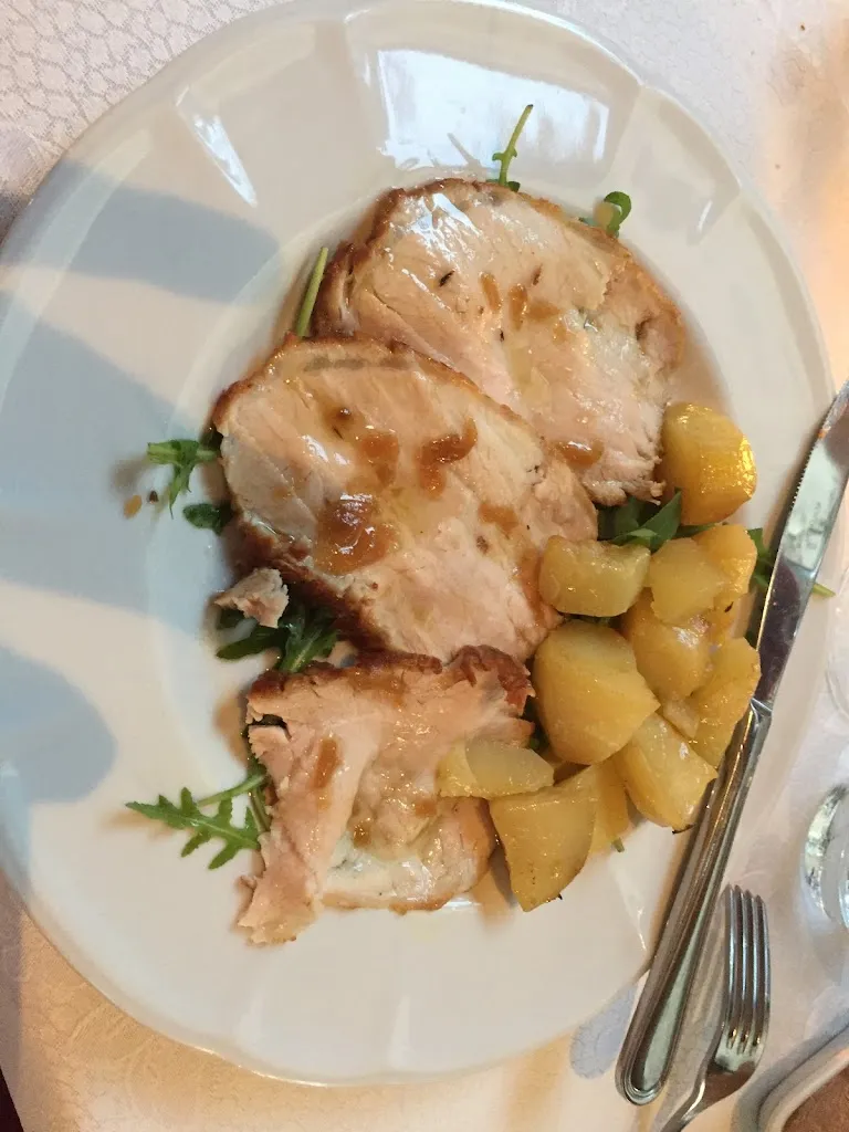 Harvey Mains_I Gumbi_Dolceacqua_review