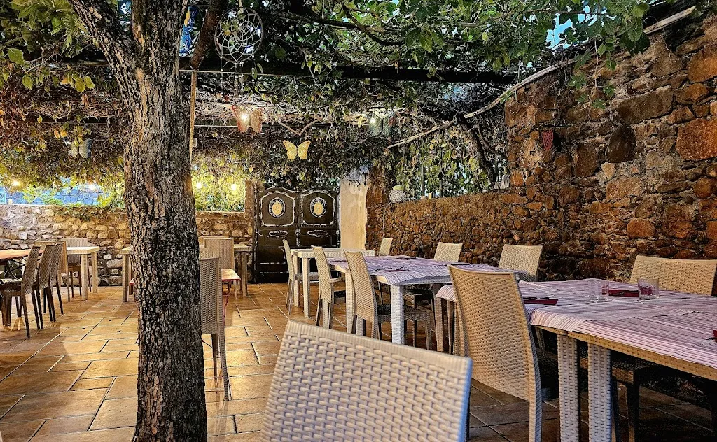 Osteria 4 Gatti restaurant in Dolceacqua