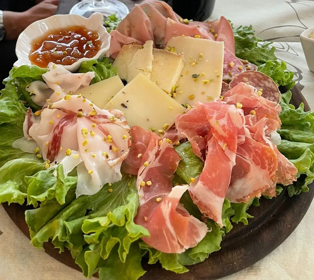 STEAKHOUSE EPASSACHI DOLCEACQUA_Dolceacqua_slider_image_2