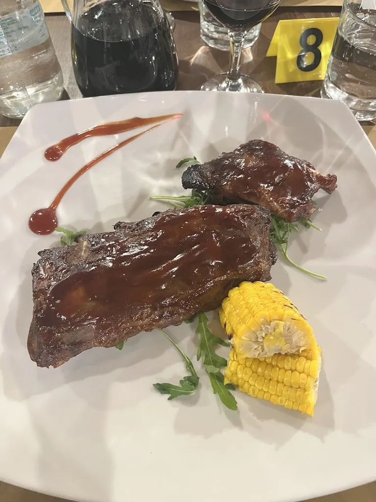 Mona R_Pizzeria Braceria Le Trote_Dolceacqua_review