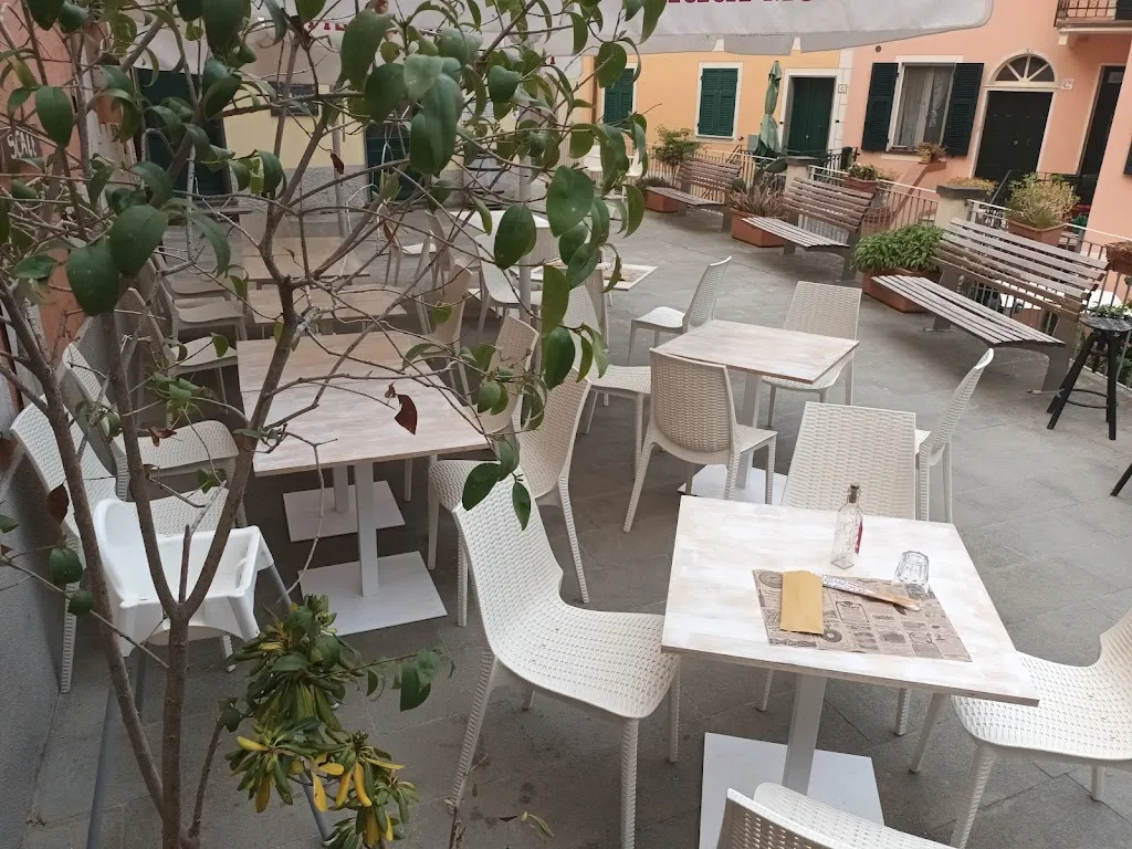 Scale Rosse restaurant in Framura