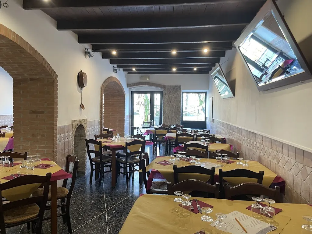 BAR-Ristorante il Nuovo Cavallo Bianco restaurant in Giusvalla