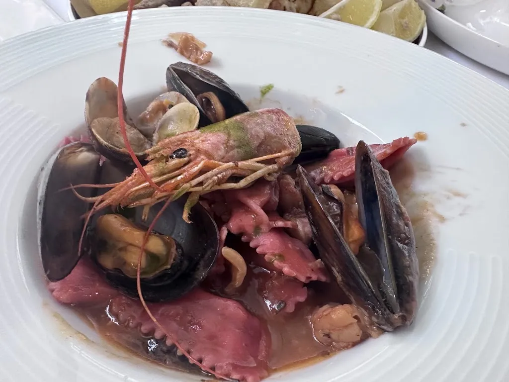 Liwei Zhou _Farmhouse U Cian Davide Di Rebaudo_Isolabona_review