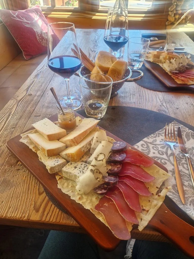 Sara Pisani_Castore & Polluce - Lounge Bar & Wine Restaurant_Gressoney-La-Trinitè_recensione