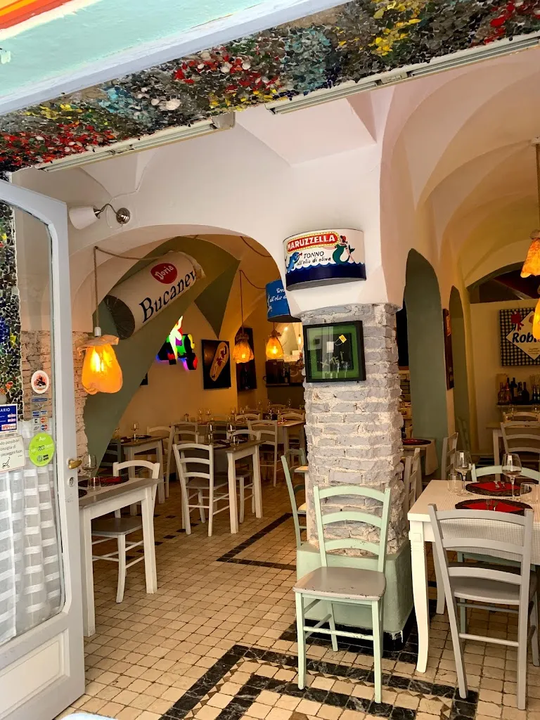Ristorante Tino e Marco alla Baiadelsole restaurant in Laigueglia