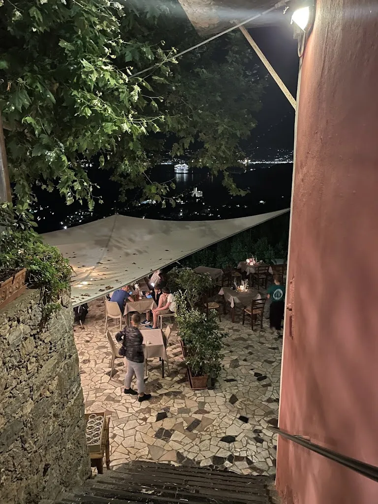 L Scholz_L'Orto di Ameste_Lerici_review