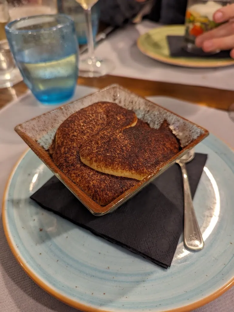 Izabela Res_Ü Brunzin_Lavagna_review