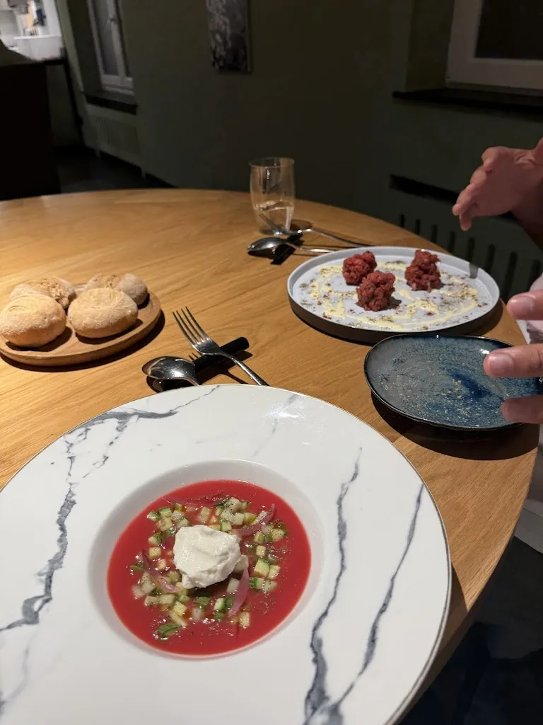 Elodie Nadon_Impronta d'acqua_Lavagna_review