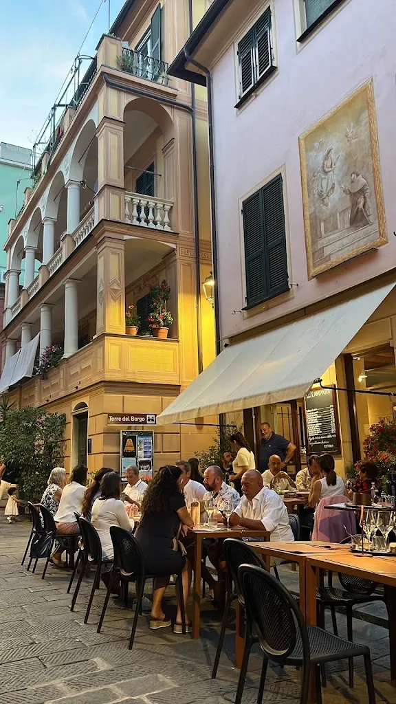 Jovana Popović_La Lampara_Lavagna_recensione