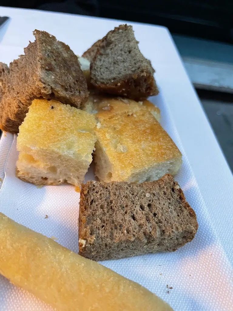 Manuela Giroldi_La Lampara_Lavagna_recensione