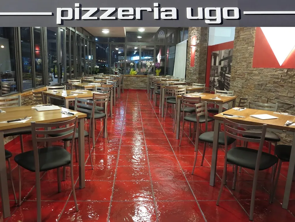 Ugo Pizza_Lavagna_slider_image_1