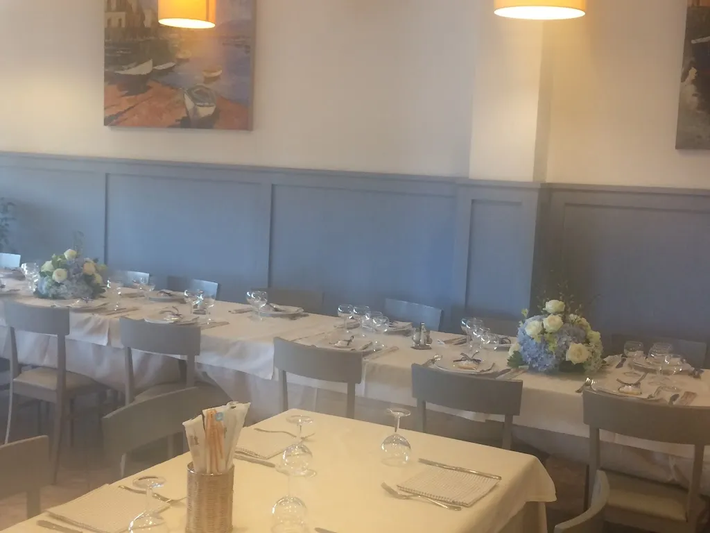 Lo Scoglio Pizza & Restaurant restaurant in Lavagna