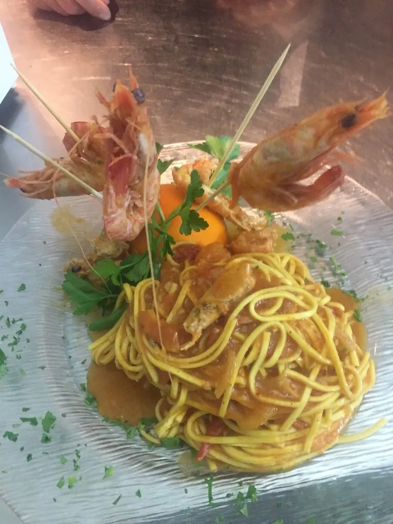 Lo Scoglio Pizza & Restaurant_Lavagna_slider_image_2