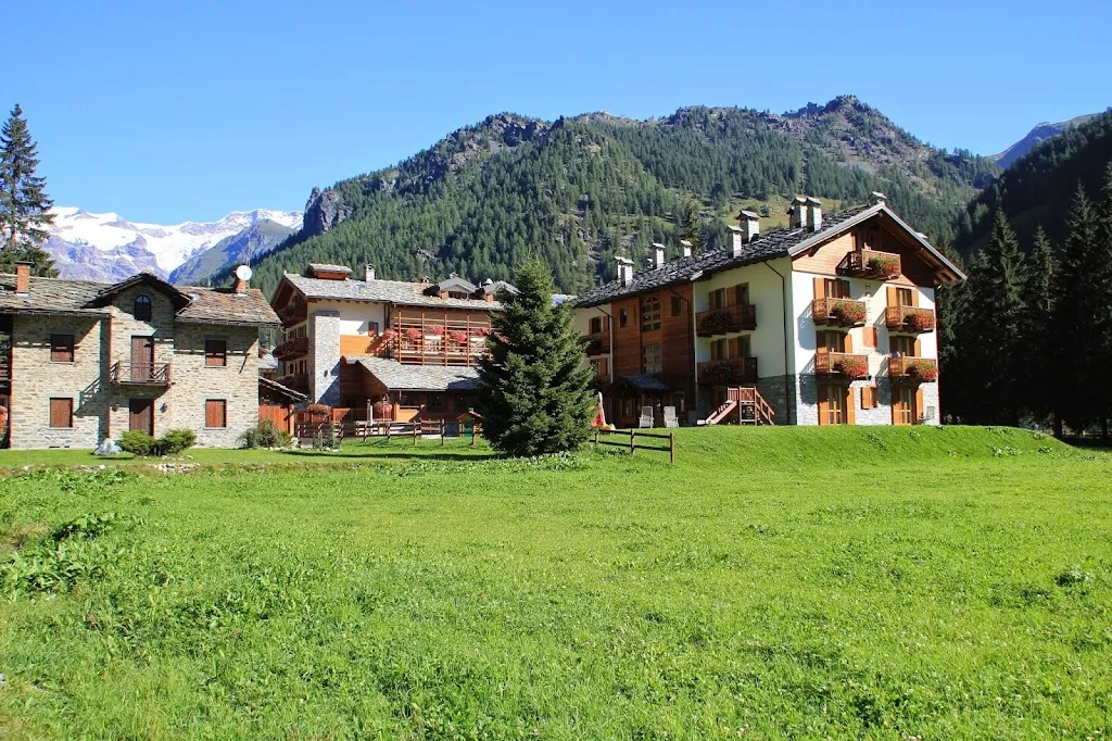 Hotel Lo Scoiattolo ristorante a Gressoney-La-Trinitè