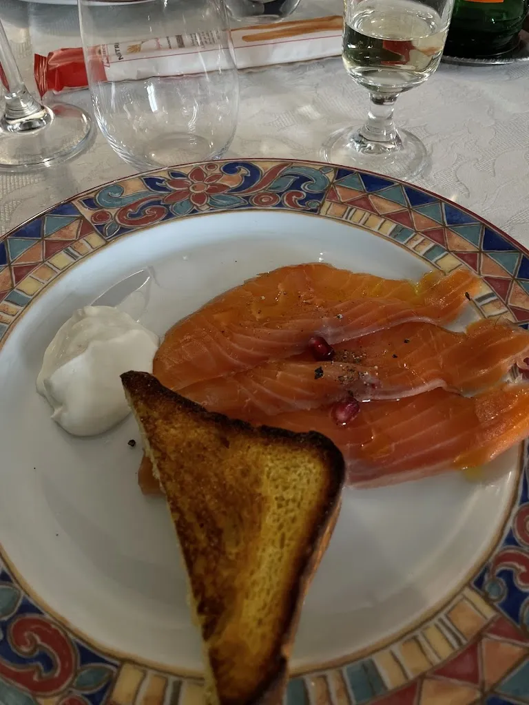 Daniela Nichifor_La Lanterna_Mallare_review