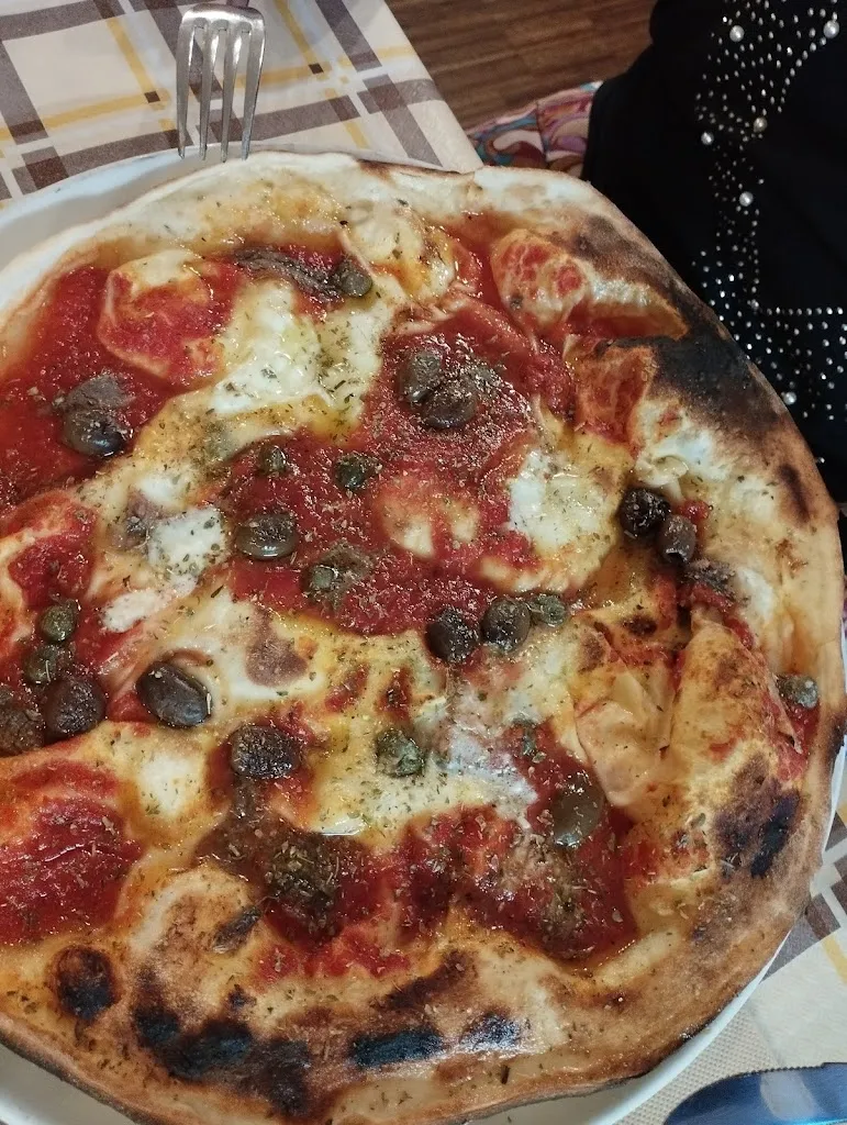 Pizzeria Il Pontino_Manesseno_slider_image_2