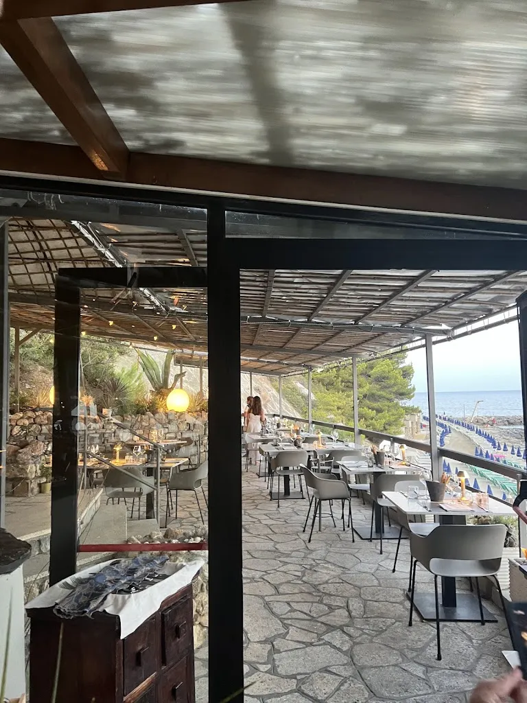 Rocce di Pinamare_Marina di Andora_slider_image_3