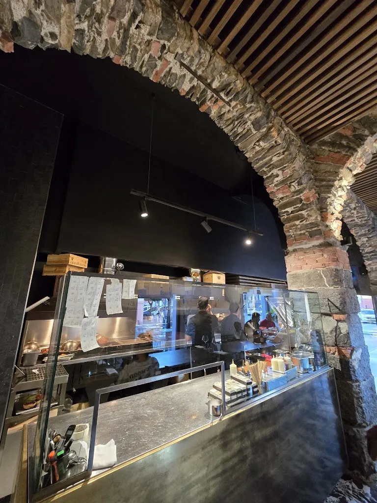 Erik Suwandy_Nana Meat & Wine_La Spezia_review