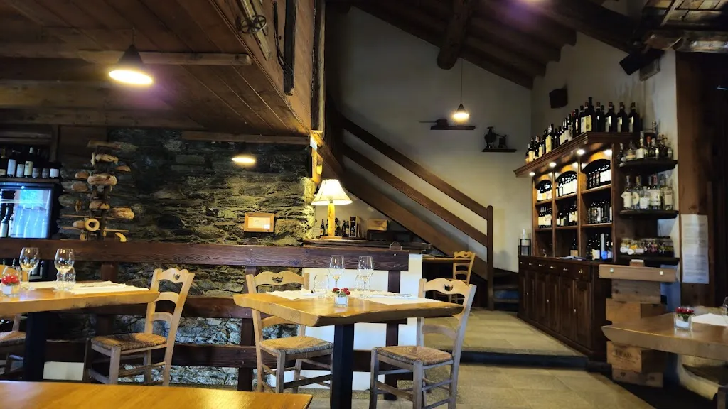 Morgenrot_Gressoney-La-Trinitè_slider_image_1