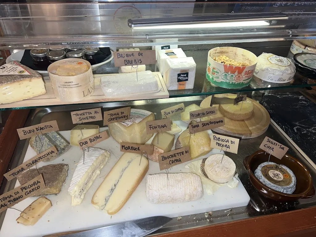 Ristorante Pizzeria Walserschild restaurant in Gressoney-La-Trinitè