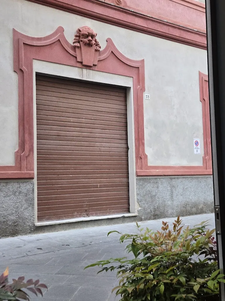 Kara Moss_Origami House_La Spezia_review