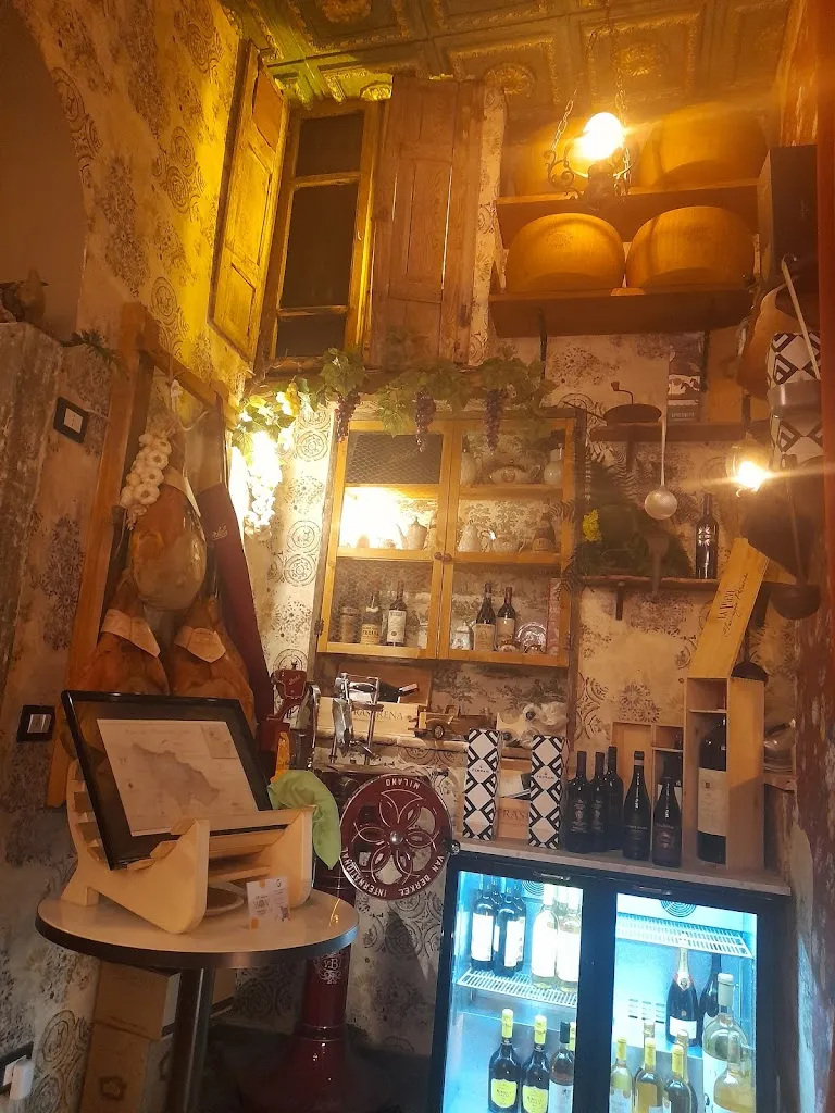 Maria Grazia Martelli_Panigacci WOW La Spezia - Prione_La Spezia_recensione