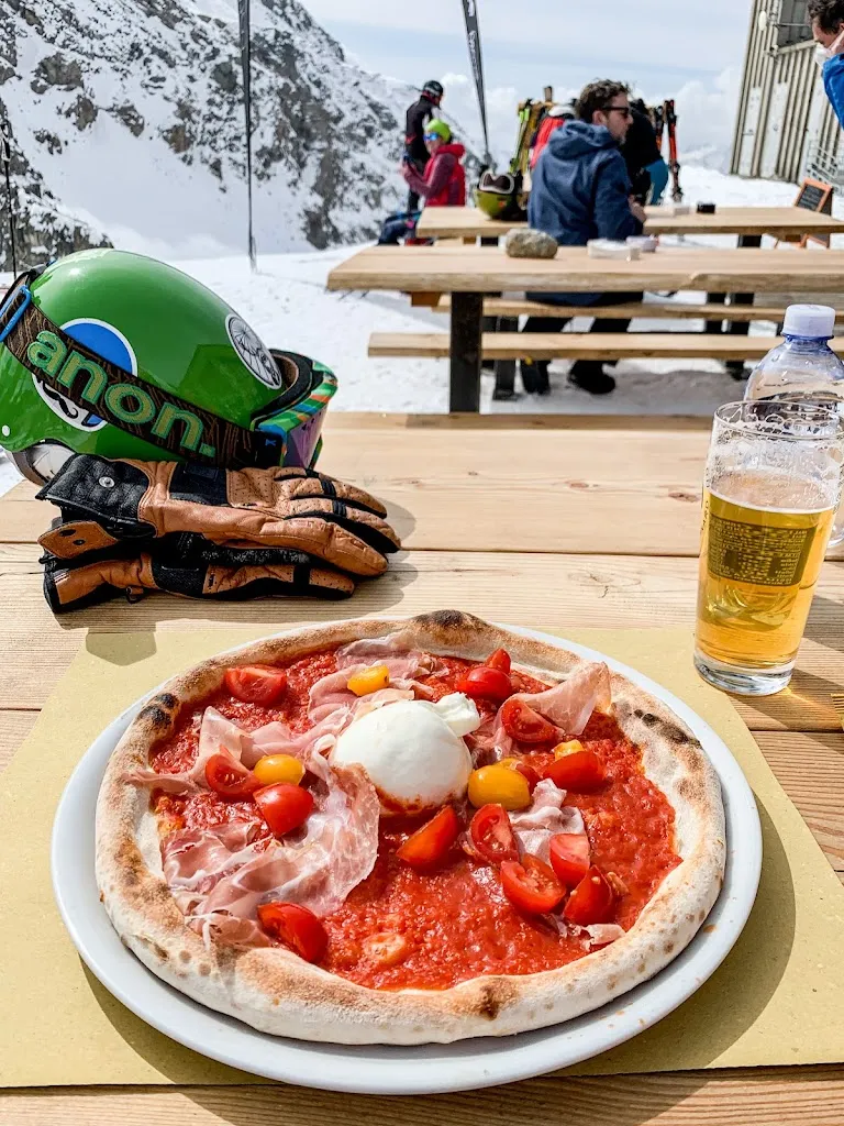 Błażej Żuławski_Bar Colle Betta_Gressoney-La-Trinitè_recensione