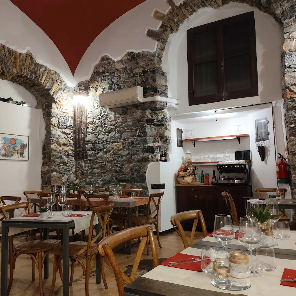 Al Solito Posto_La Spezia_slider_image_1